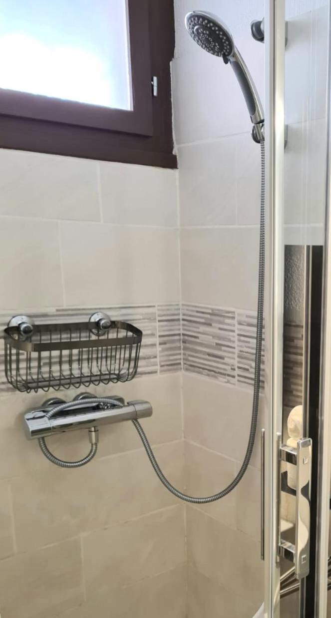 Apartment Superbe T2 Climatise, Proche Avec Parking Prive